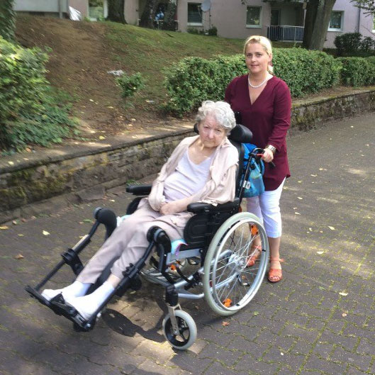 betreung draussen.png